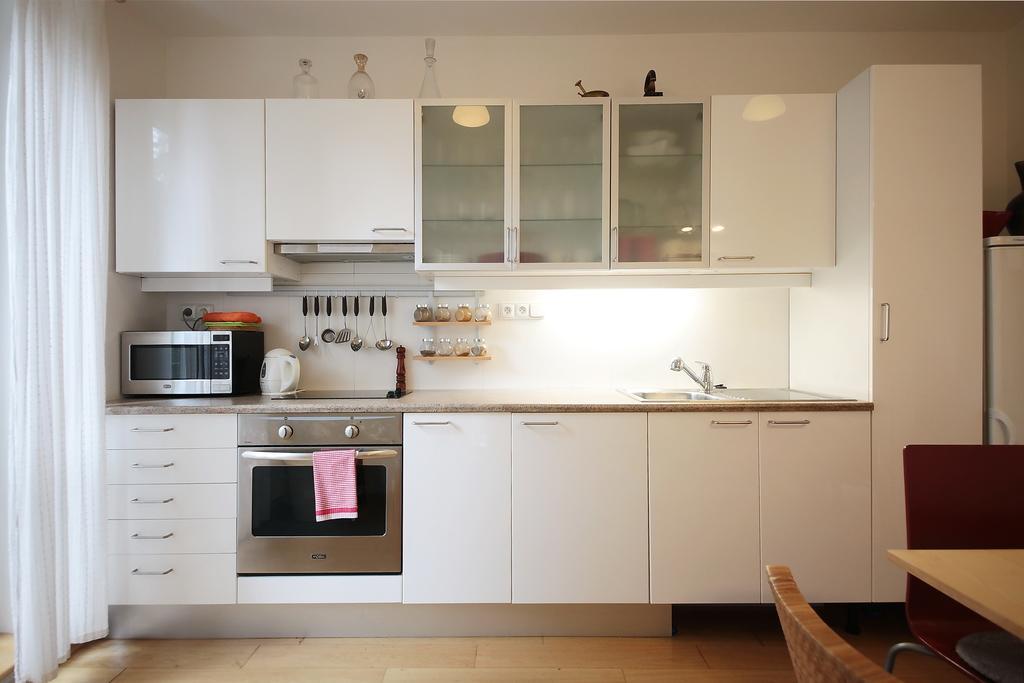 Apartment Kosatcova ปราก ภายนอก รูปภาพ